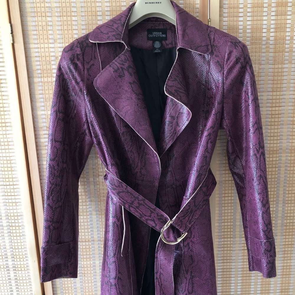 URBAN OUTFITTERS Women Coat Size S-P